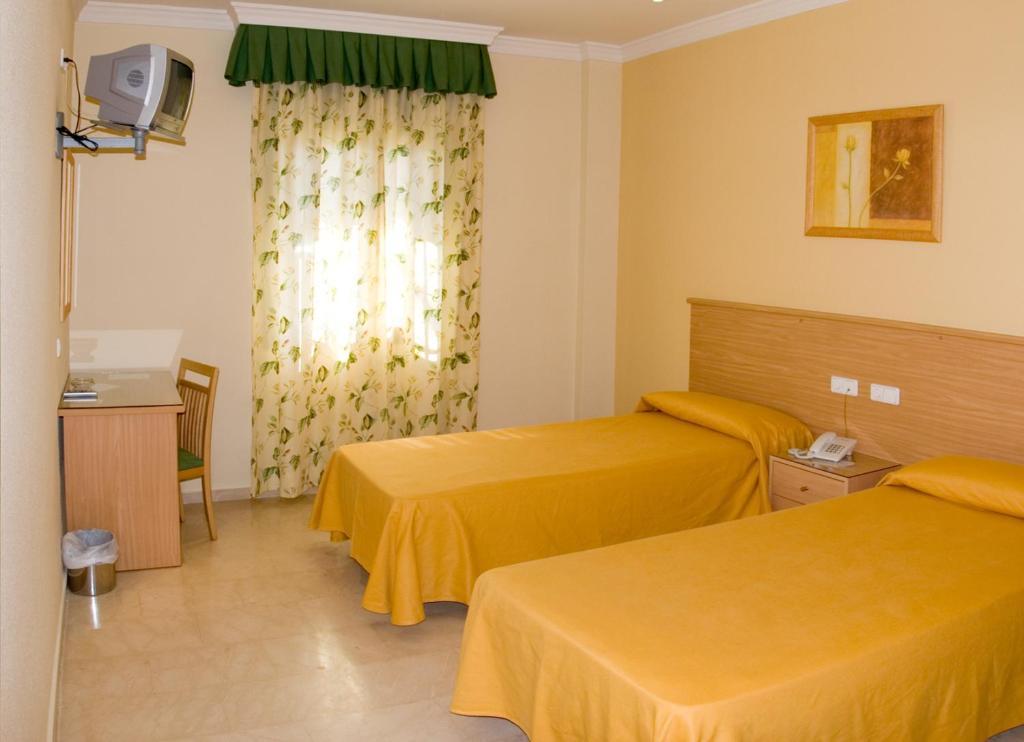 Hotel Los Girasoles Valencina de la Concepción Zimmer foto