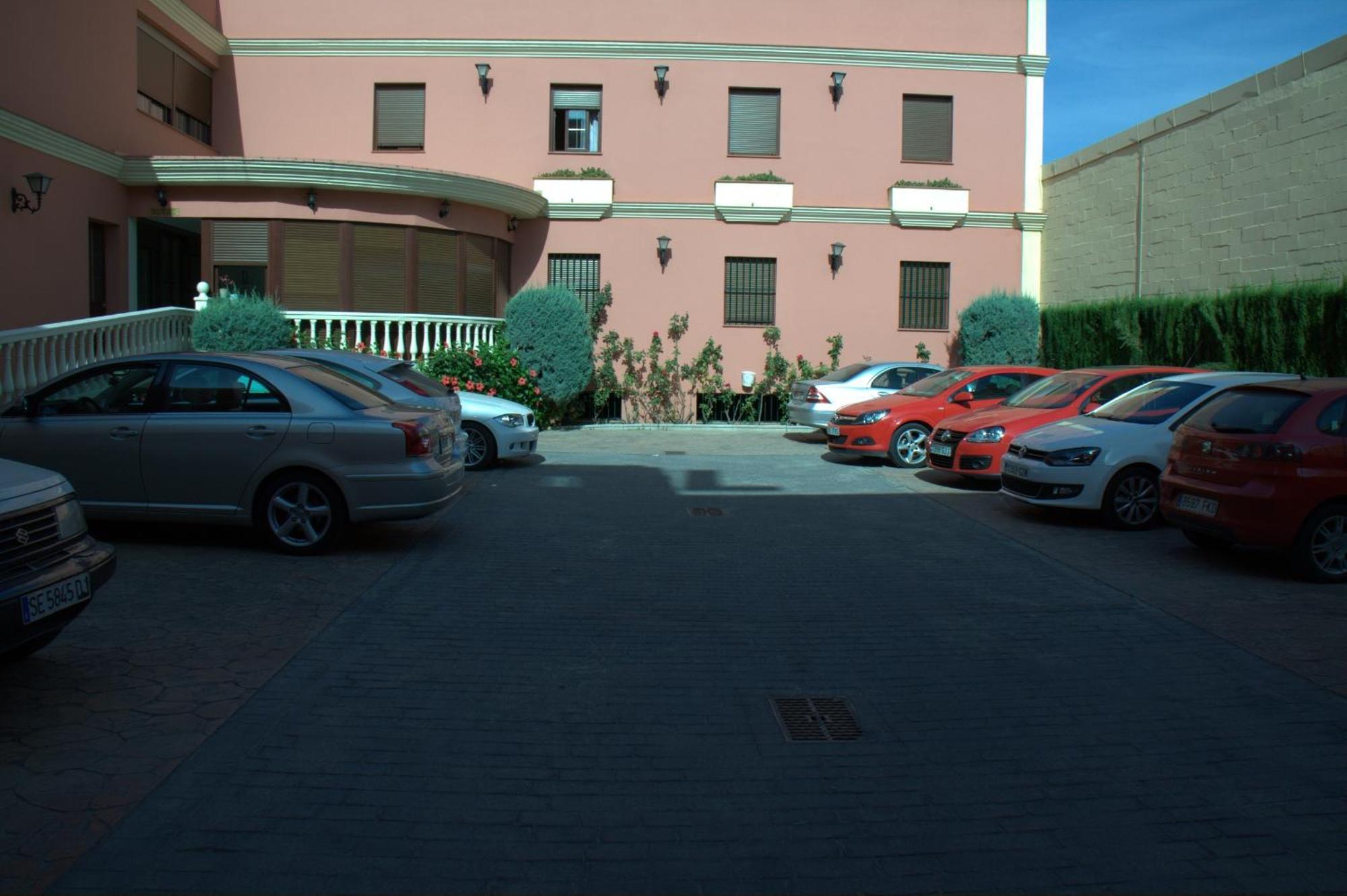Hotel Los Girasoles Valencina de la Concepción Exterior foto